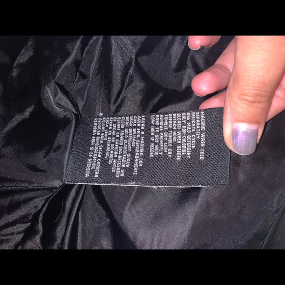 Red Jacket - Picture 5 of 8